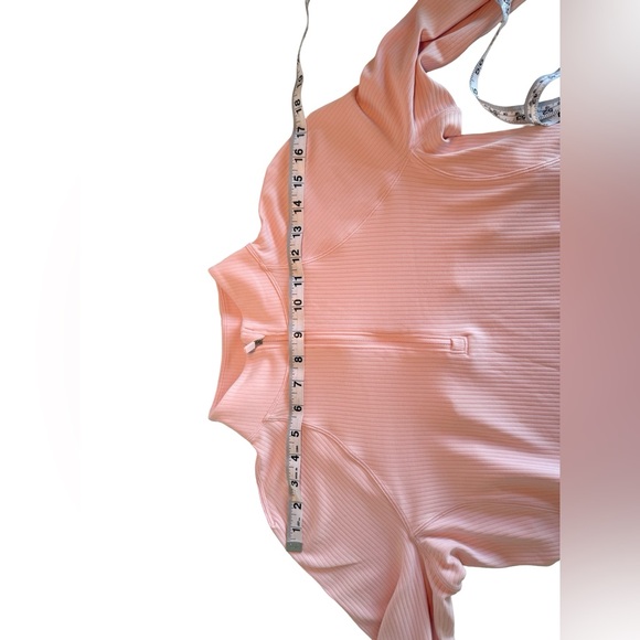 Lululemon It’s Rulu Ribbed Cropped Half Zip - Picture 4 of 13